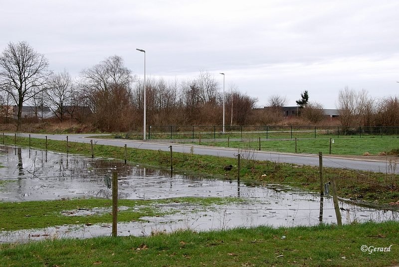 Ondergelopen Watertorenstraat Rangeerweg.JPG - Ondergelopen Watertorenstraat Rangeerweg